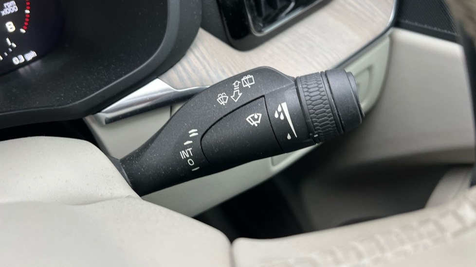 Used Volvo XC60 2018 for sale - 77036011: Photo 24