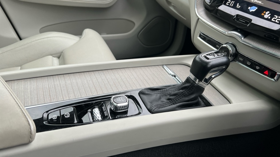 Used Volvo XC60 2018 for sale - 77036011: Photo 28