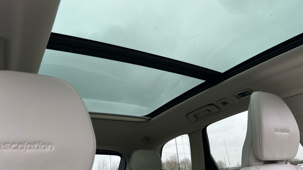 Used Volvo XC60 2018 for sale - 77036011: Photo 31