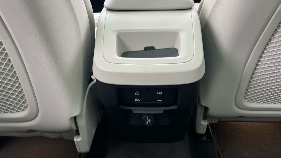 Used Volvo XC60 2018 for sale - 77036011: Photo 33