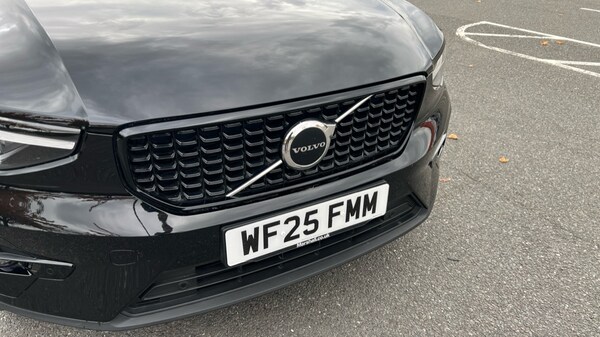 Used Volvo XC40 2025 for sale - 76176312: Photo 53