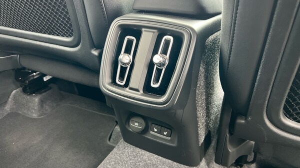 Used Volvo XC40 2025 for sale - 76176312: Photo 56