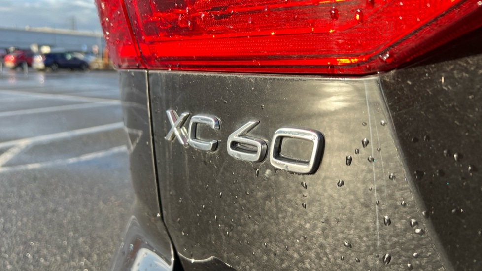 Used Volvo XC60 2023 for sale - 76587061: Photo 53
