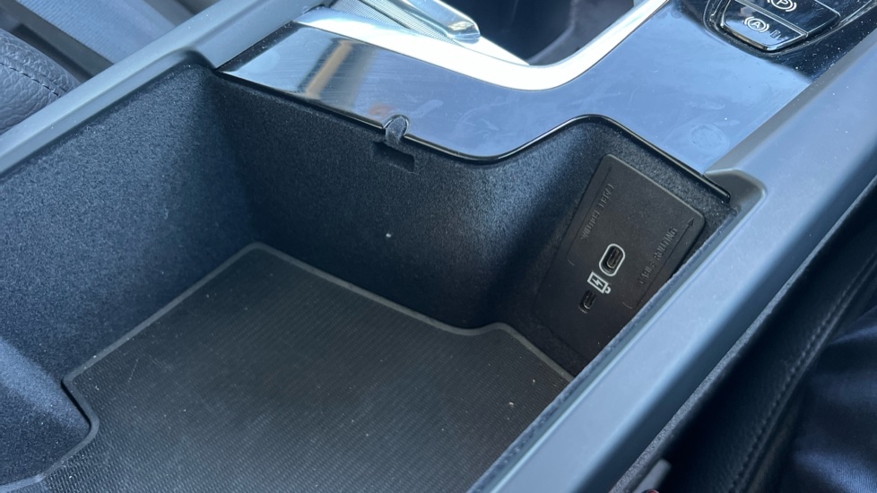 Used Volvo XC60 2023 for sale - 76587061: Photo 58