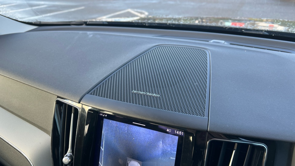 Used Volvo XC60 2023 for sale - 76587061: Photo 61