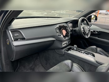 Used Volvo XC90 2022 for sale - 75618447: Photo