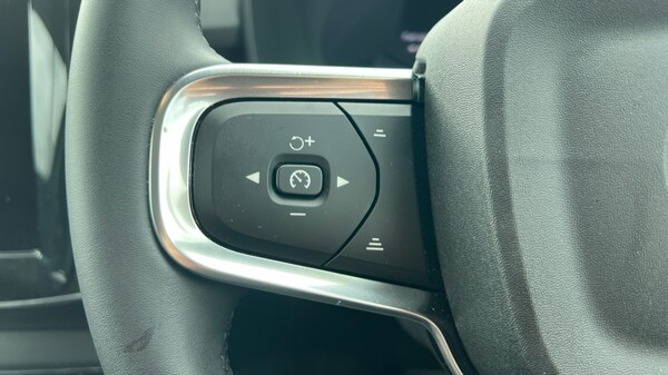 Used Volvo XC40 2024 for sale - 76176259: Photo 18
