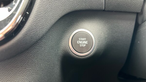 Used Volvo XC40 2024 for sale - 76176259: Photo 28