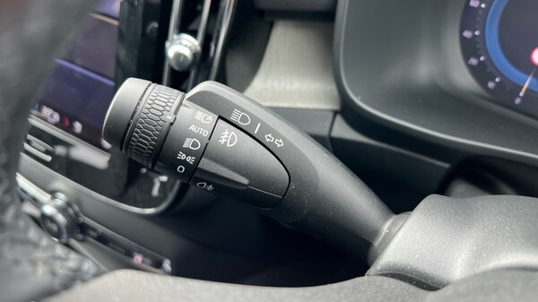 Used Volvo XC40 2024 for sale - 76176259: Photo 29