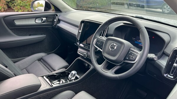 Used Volvo XC40 2024 for sale - 76176259: Photo 5