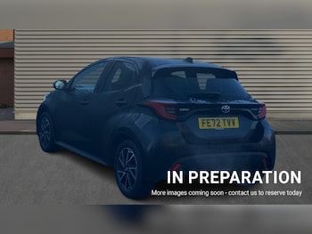 Used Toyota Yaris 2022 for sale - 77070932: Photo