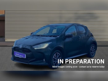 Used Toyota Yaris 2022 for sale - 77070932: Photo