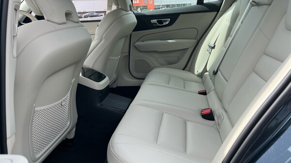 Used Volvo V60 2025 for sale - 75648462: Photo 10
