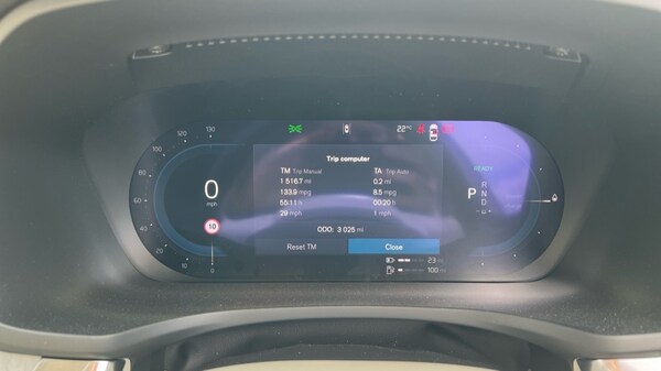 Used Volvo V60 2025 for sale - 75648462: Photo 11