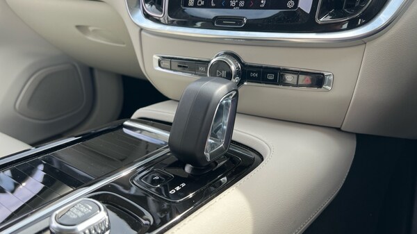 Used Volvo V60 2025 for sale - 75648462: Photo 14