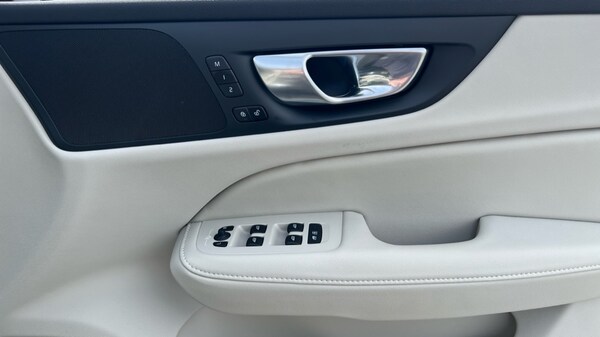 Used Volvo V60 2025 for sale - 75648462: Photo 15
