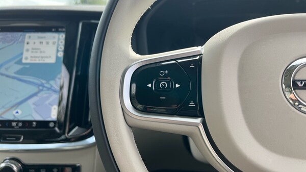 Used Volvo V60 2025 for sale - 75648462: Photo 18