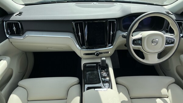 Used Volvo V60 2025 for sale - 75648462: Photo 21