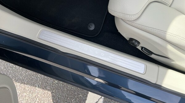 Used Volvo V60 2025 for sale - 75648462: Photo 43