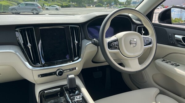 Used Volvo V60 2025 for sale - 75648462: Photo 50