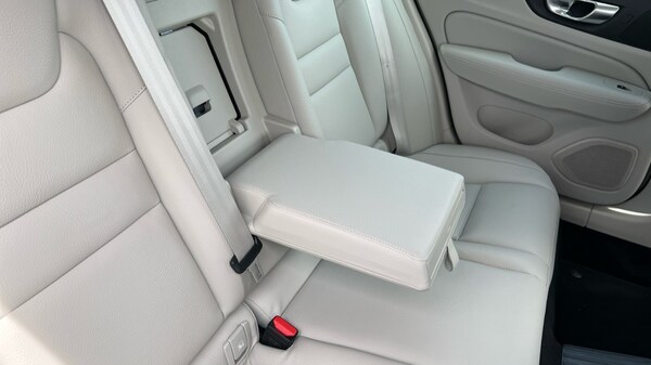 Used Volvo V60 2025 for sale - 75648462: Photo 54