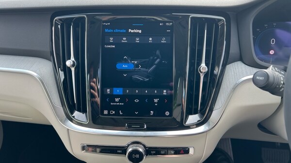 Used Volvo V60 2025 for sale - 75648462: Photo 59
