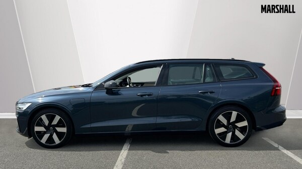 Used Volvo V60 2025 for sale - 75648462: Photo 8