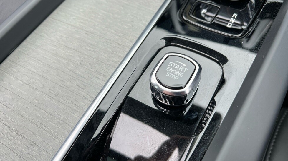 Used Volvo XC60 2024 for sale - 76079442: Photo 28