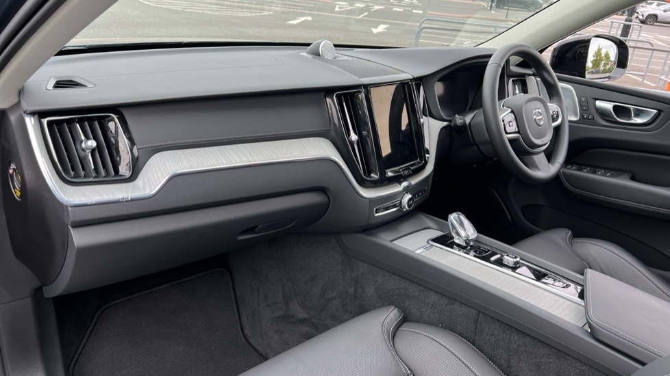 Used Volvo XC60 2024 for sale - 76079442: Photo 4