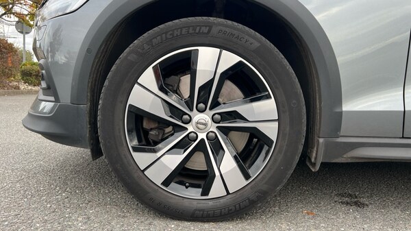 Used Volvo V60 2020 for sale - 76146125: Photo 17