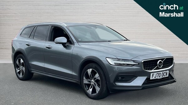 Used Volvo V60 2020 for sale - 76146125: Photo 1