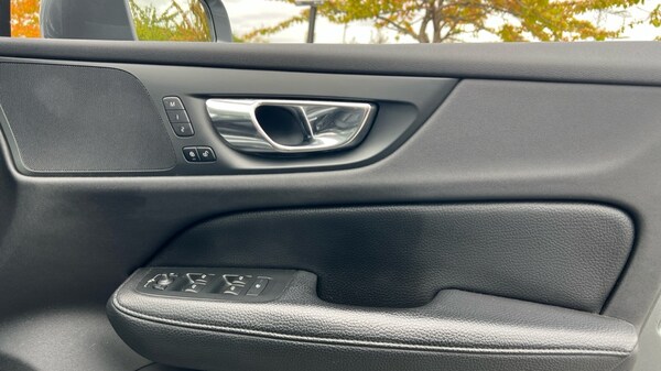 Used Volvo V60 2020 for sale - 76146125: Photo 30