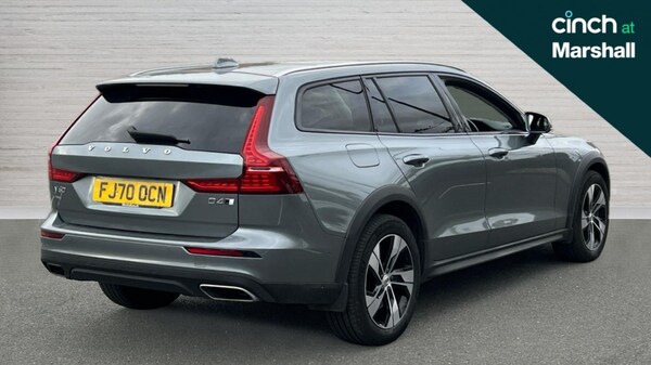Used Volvo V60 2020 for sale - 76146125: Photo 3