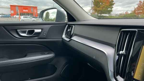 Used Volvo V60 2020 for sale - 76146125: Photo 57