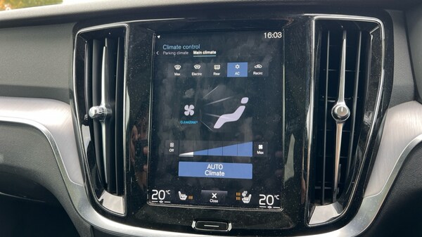 Used Volvo V60 2020 for sale - 76146125: Photo 60