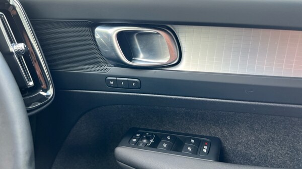 Used Volvo XC40 2022 for sale - 76234092: Photo 15