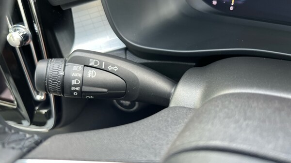 Used Volvo XC40 2022 for sale - 76234092: Photo 29