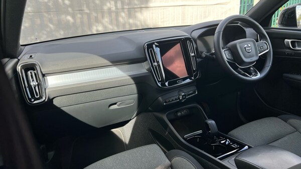 Used Volvo XC40 2022 for sale - 76234092: Photo 4