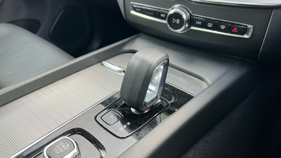 Used Volvo XC60 2023 for sale - 76328133: Photo 14