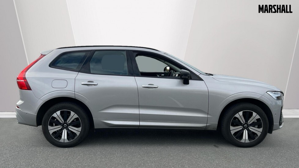 Used Volvo XC60 2023 for sale - 76328133: Photo 3