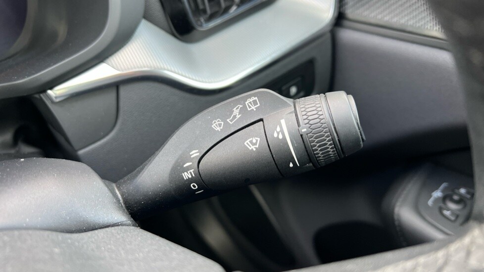 Used Volvo XC60 2023 for sale - 76328133: Photo 30