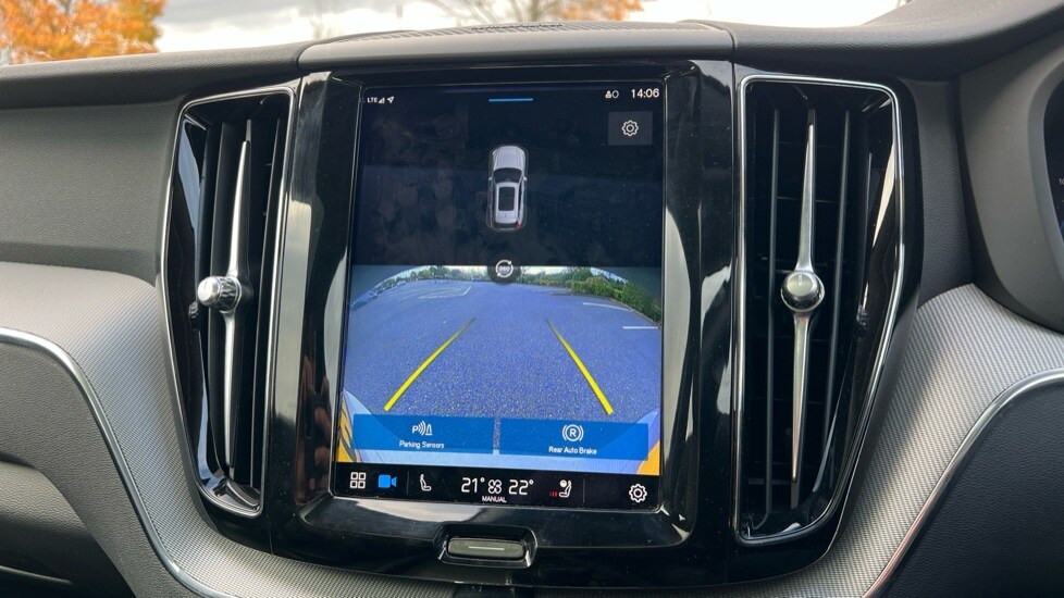 Used Volvo XC60 2023 for sale - 76328133: Photo 37