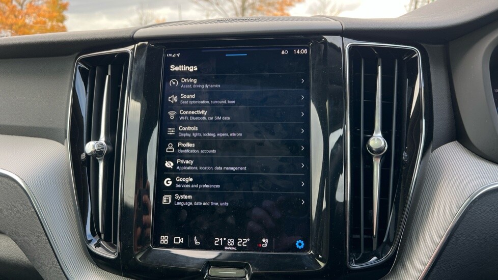 Used Volvo XC60 2023 for sale - 76328133: Photo 38