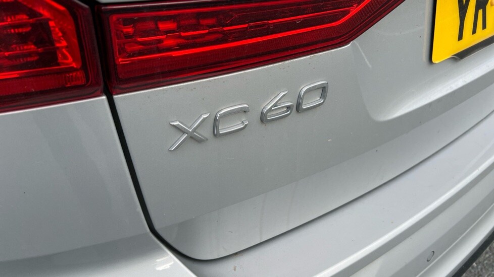 Used Volvo XC60 2023 for sale - 76328133: Photo 49