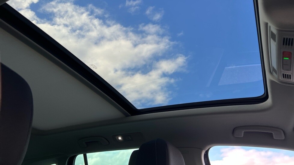 Used Volkswagen Tiguan 2020 for sale - 76234044: Photo 31