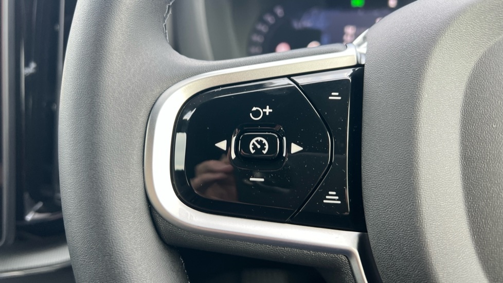 Used Volvo XC60 2025 for sale - 76874600: Photo 18