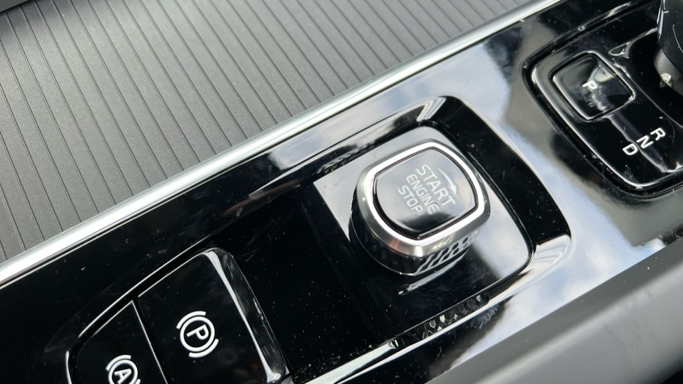 Used Volvo XC60 2025 for sale - 76874600: Photo 28