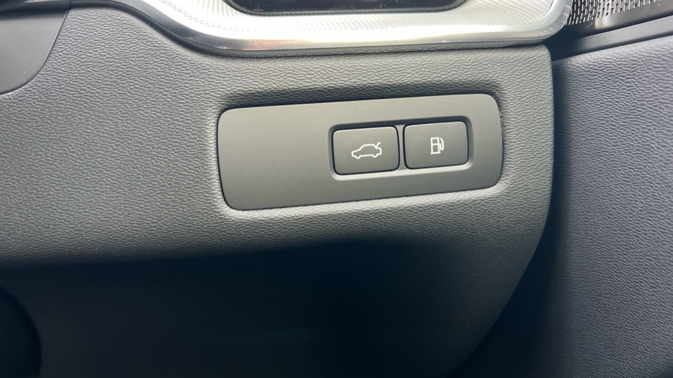 Used Volvo XC60 2025 for sale - 76874600: Photo 49