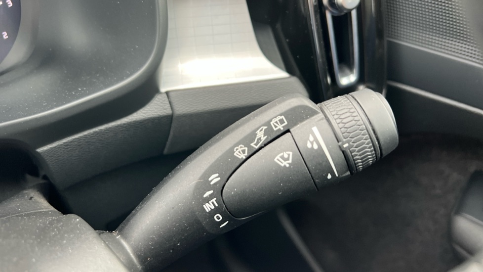 Used Volvo XC40 2024 for sale - 76826583: Photo 30