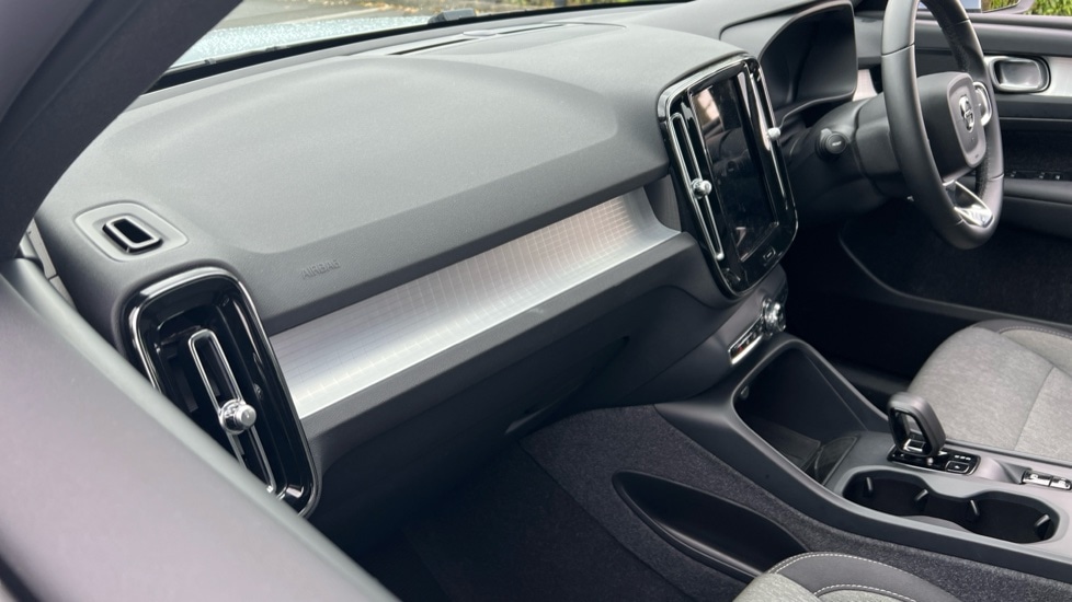 Used Volvo XC40 2024 for sale - 76826583: Photo 43